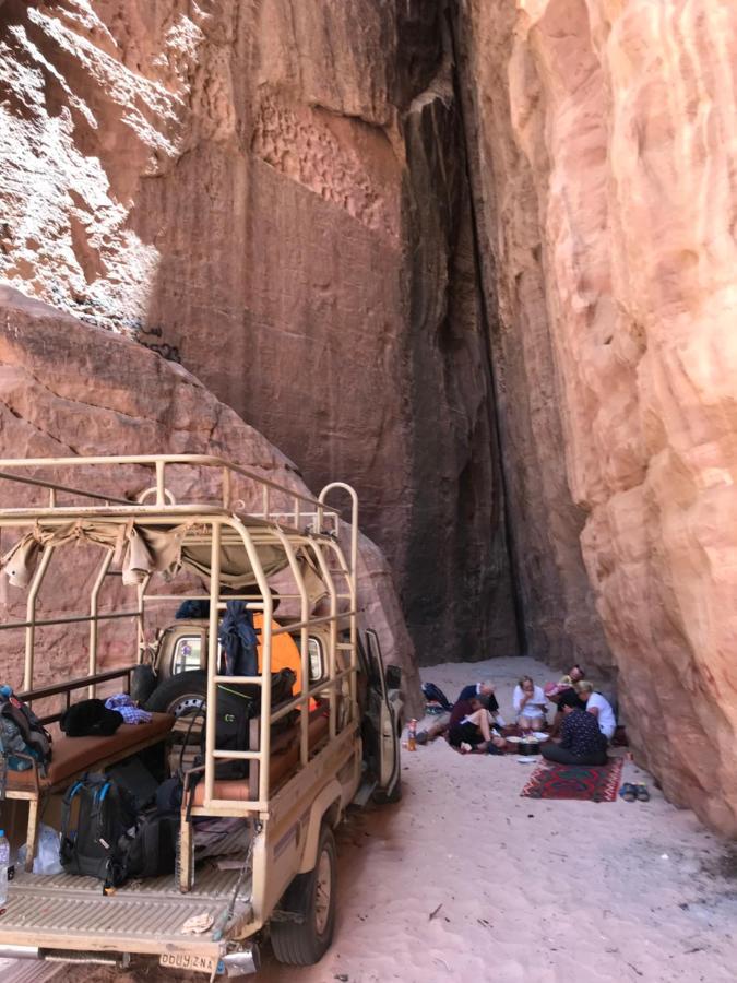 Wadirum Zeid Camp&Tours Wadi Rum Esterno foto